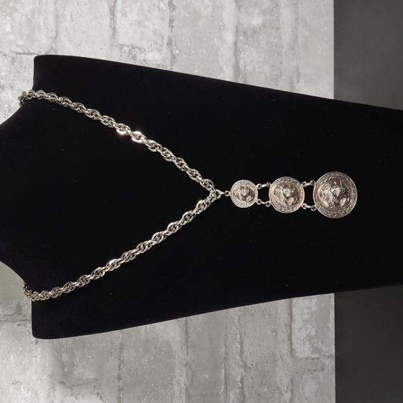 24" Silvertone Chain Link Necklace w/Triple Coin Medallion Pendant - Picture 1 of 5